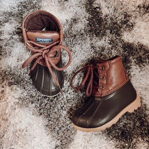 Sold via Mercari - Boys Sperry Youth Port Rain Boots